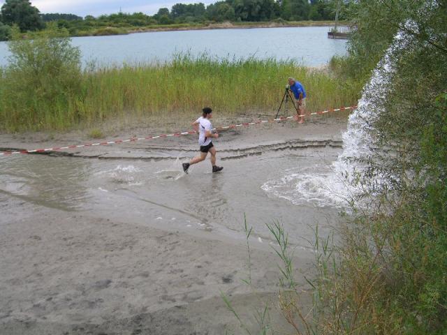 Winni übers Wasser gehen