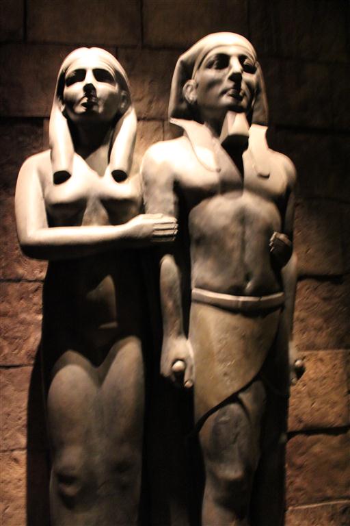 World of Living - Statuen