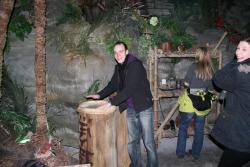 World of Living - Jungel - Benny drummt